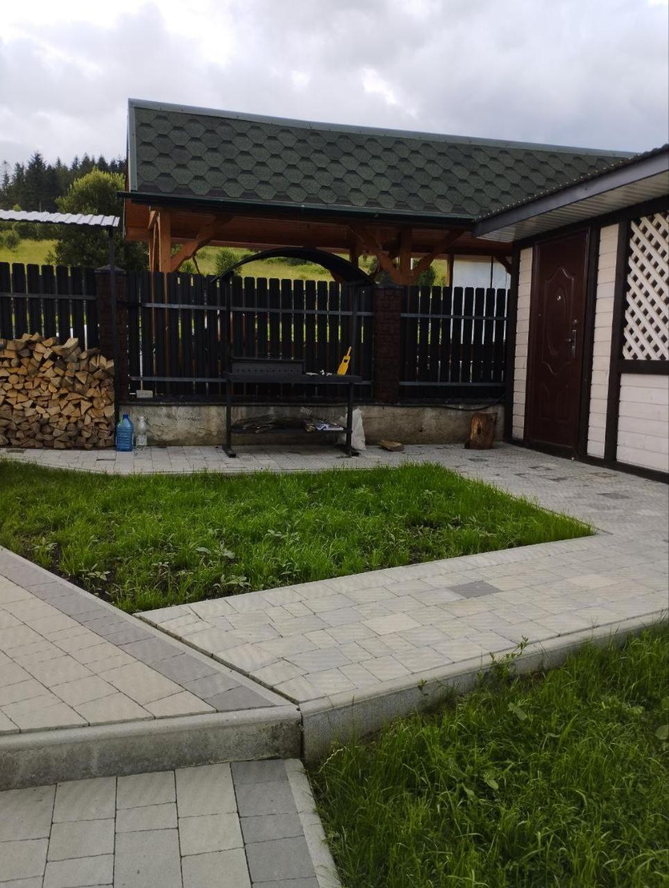 Перлина Карпат Apartamento Skhidnytsia Exterior foto
